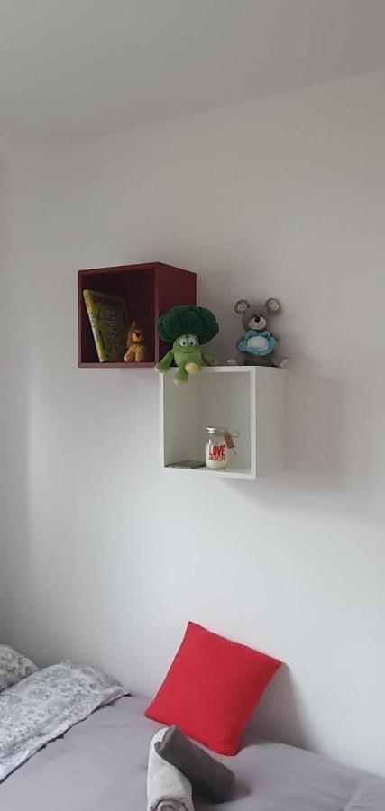 Daisy Apartment Пула Екстериор снимка