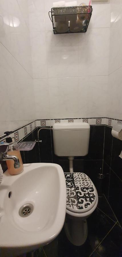 Daisy Apartment Пула Екстериор снимка